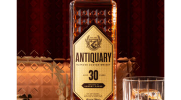 ANTIQUARY_KEY BOTTLE & SERVE VISUAL_30YO.jpg